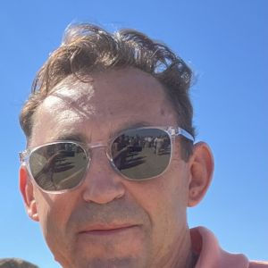 JOSE VALIENTE MORENO