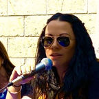 Claudia Garro