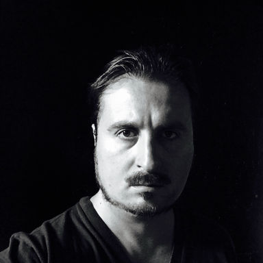 JULIAN  GARDEM